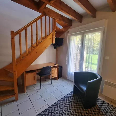 מלון De La Foret *